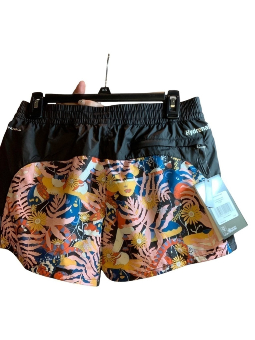 Womens The North Face hydrenaline black pink floral shorts ws63 - Picture 3 of 3